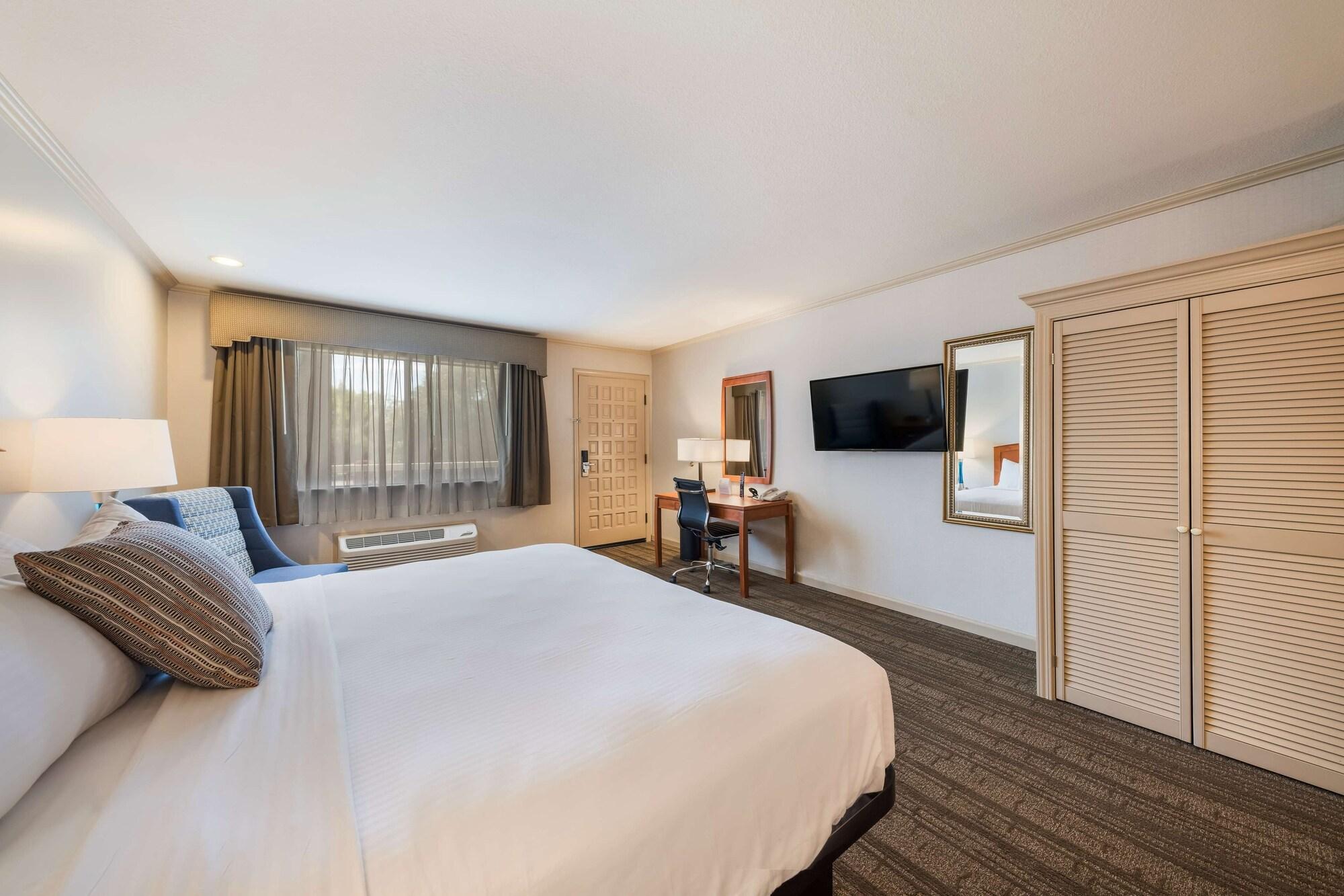 Surestay Plus Hotel By Best Western Mountain View Bagian luar foto