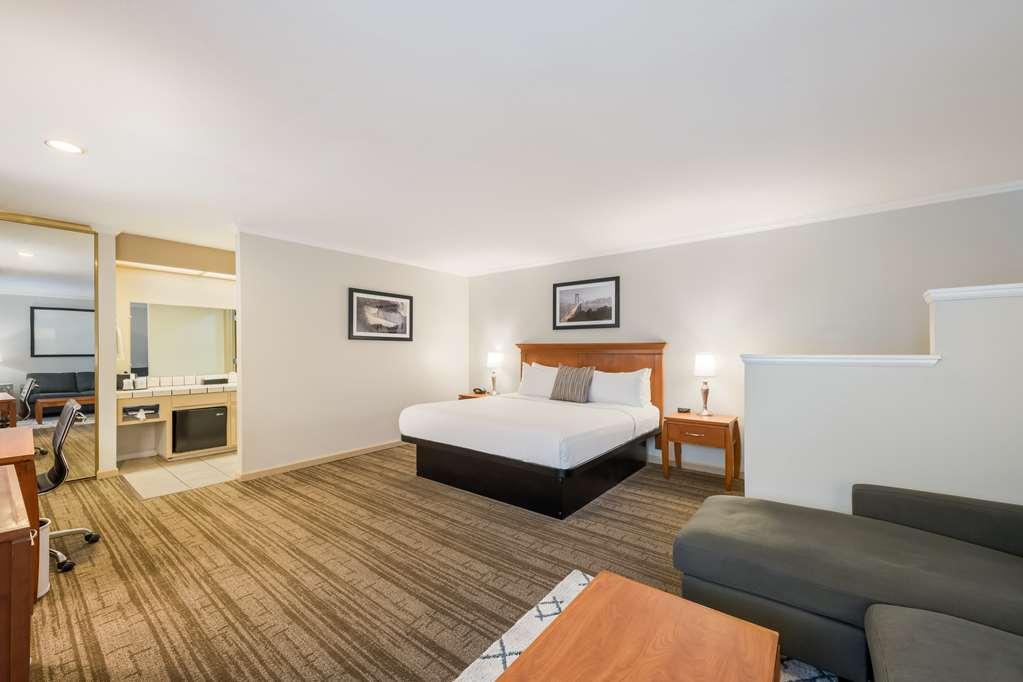 Surestay Plus Hotel By Best Western Mountain View Ruang foto
