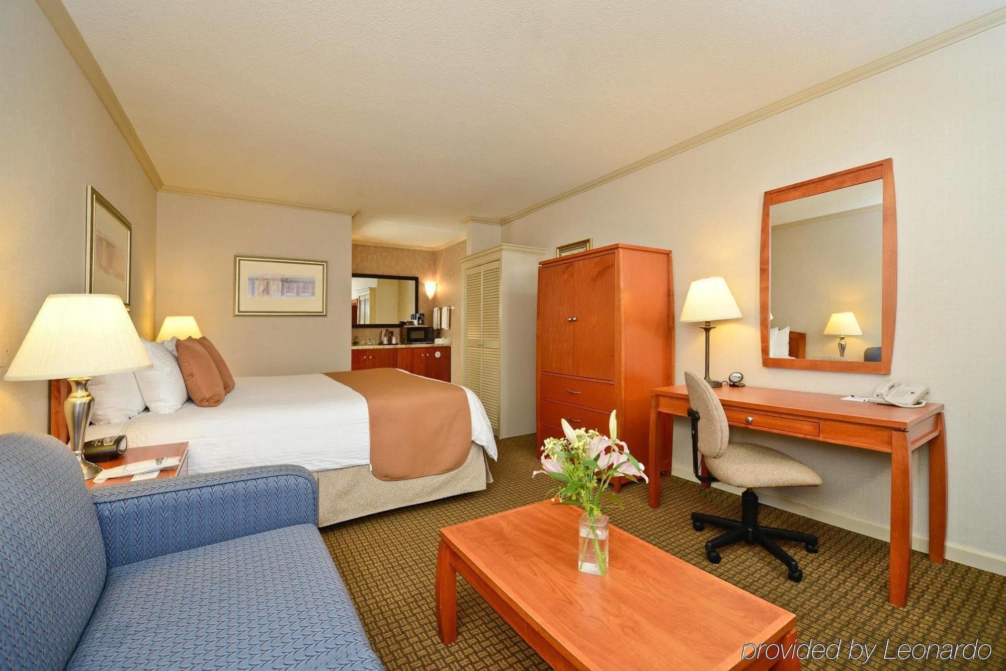 Surestay Plus Hotel By Best Western Mountain View Ruang foto